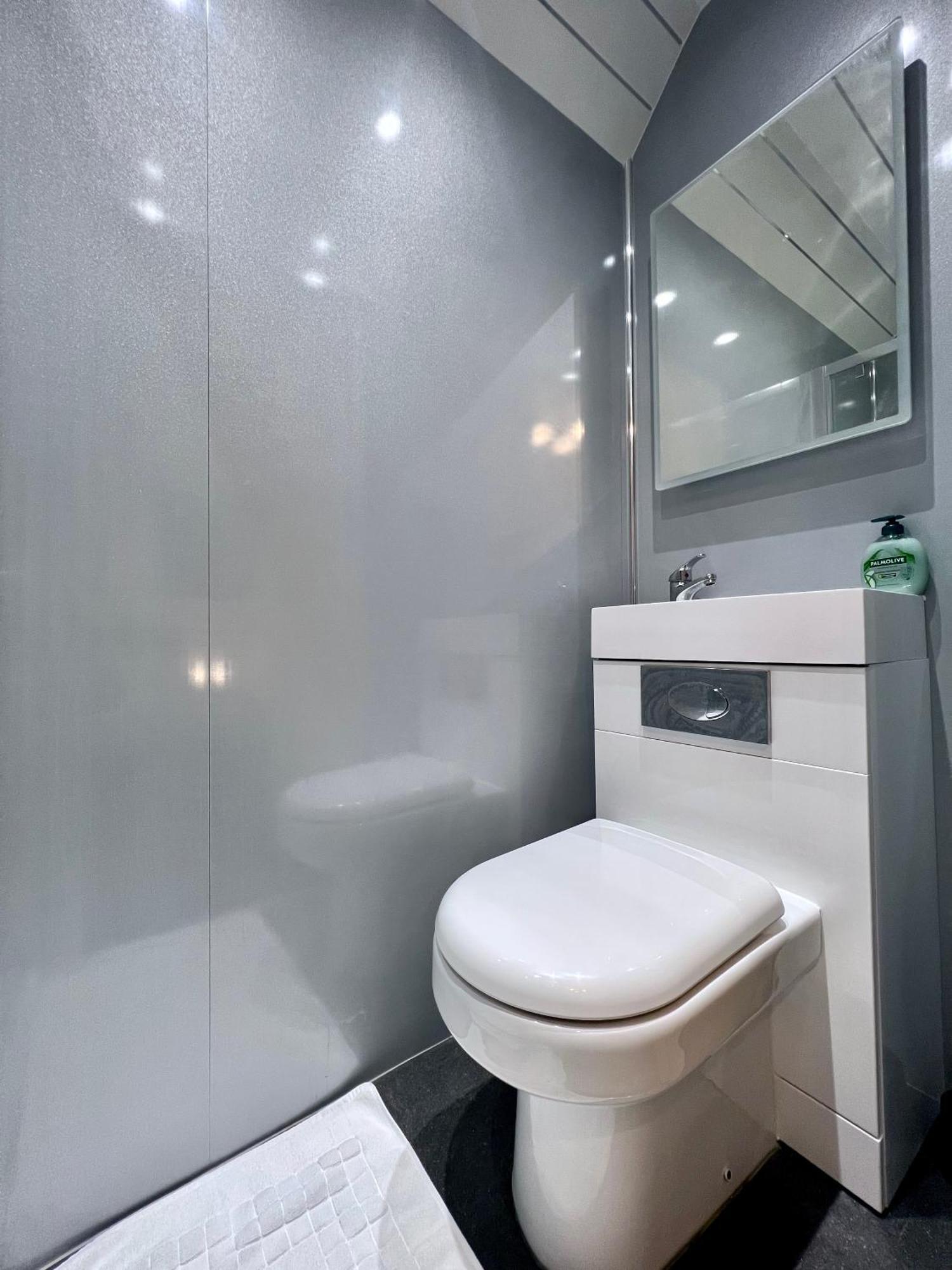 Roost Hill - Free Parking Zone Hotel Edinburgh Phòng bức ảnh
