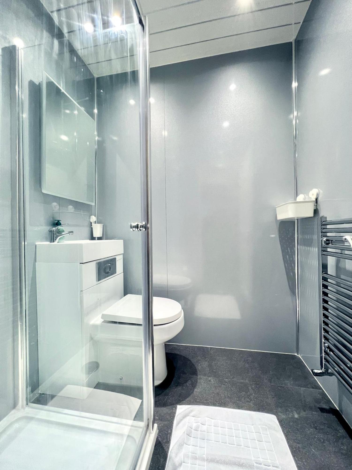 Roost Hill - Free Parking Zone Hotel Edinburgh Phòng bức ảnh
